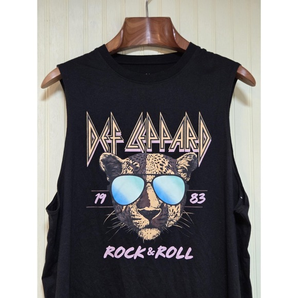 Def Leppard Shirt Mens Small Black Sleeveless Muscle Tank 1983 Band Rock & Roll - Picture 1 of 7